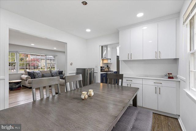 3 YORKTOWNE CT, West Windsor, NJ 08550