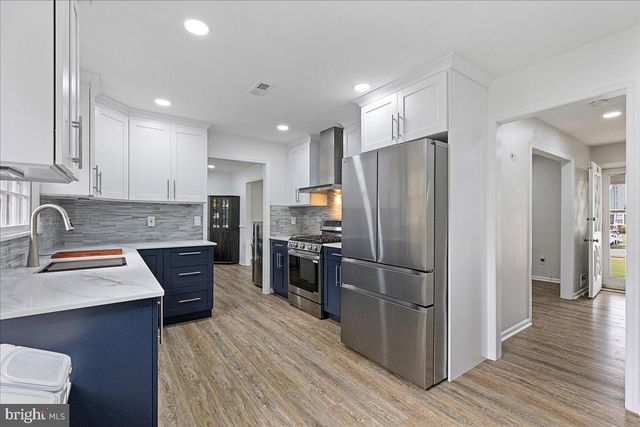 3 YORKTOWNE CT, West Windsor, NJ 08550