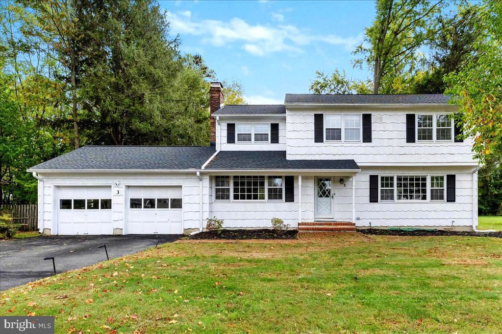 3 YORKTOWNE CT, West Windsor, NJ 08550