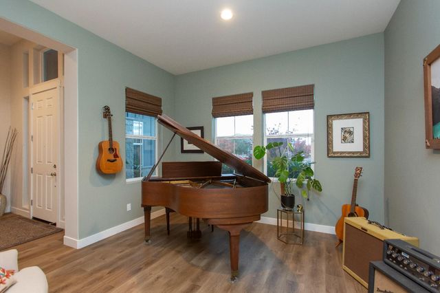 2754 Millstream Ln, Turlock, CA 95382