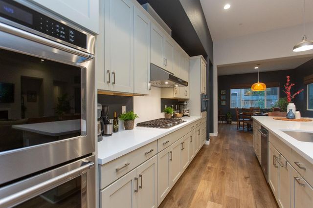 2754 Millstream Ln, Turlock, CA 95382