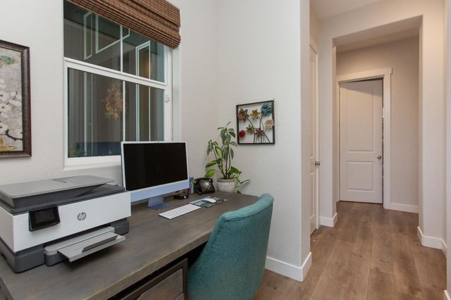 2754 Millstream Ln, Turlock, CA 95382