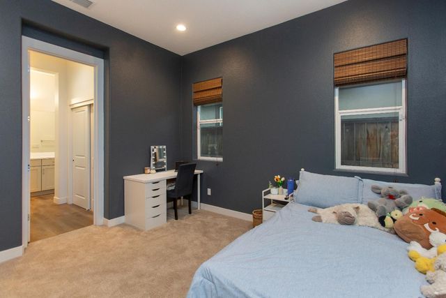 2754 Millstream Ln, Turlock, CA 95382