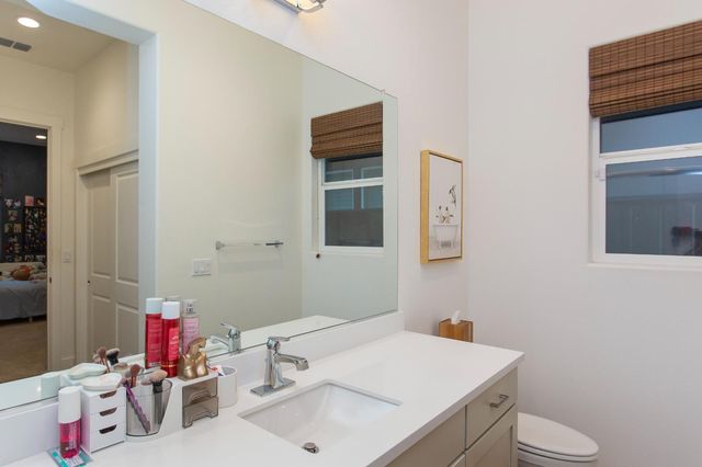 2754 Millstream Ln, Turlock, CA 95382