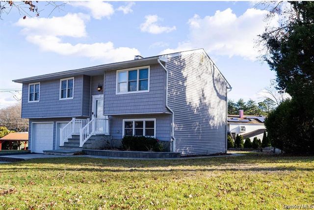 58 Hauppauge Road, Hauppauge, NY 11788