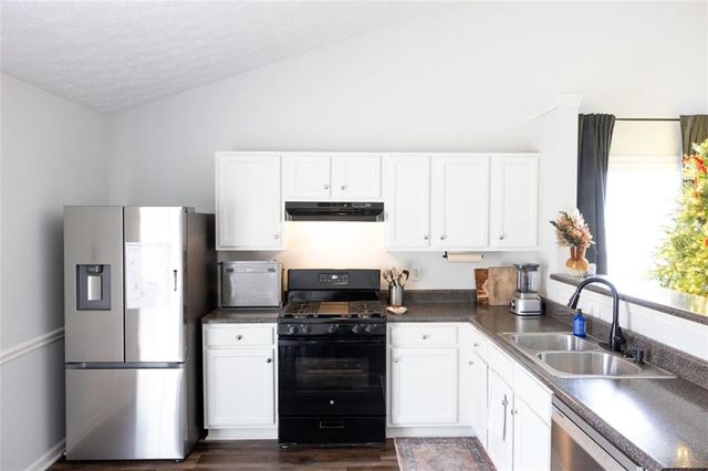 1311 PINE ACRE Drive, Sugar Hill, GA 30518