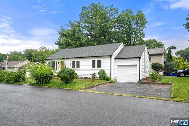 41 Monument Place, Cresskill, NJ 07626