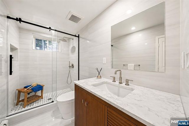 41 Monument Place, Cresskill, NJ 07626