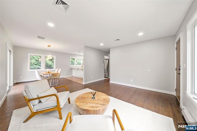 41 Monument Place, Cresskill, NJ 07626