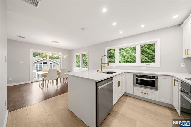 41 Monument Place, Cresskill, NJ 07626