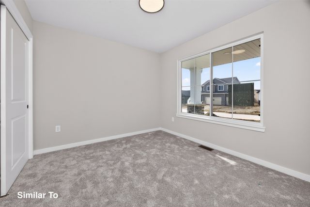 1000 Featherstone Avenue NE, Bondurant, IA 50035