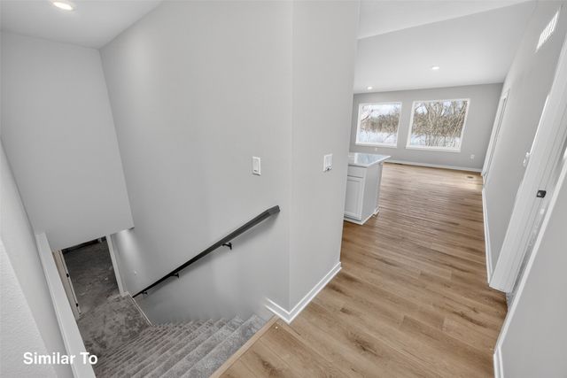 1000 Featherstone Avenue NE, Bondurant, IA 50035