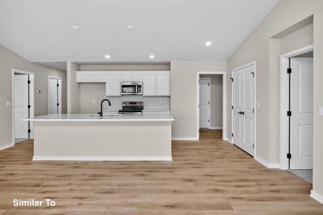1000 Featherstone Avenue NE, Bondurant, IA 50035
