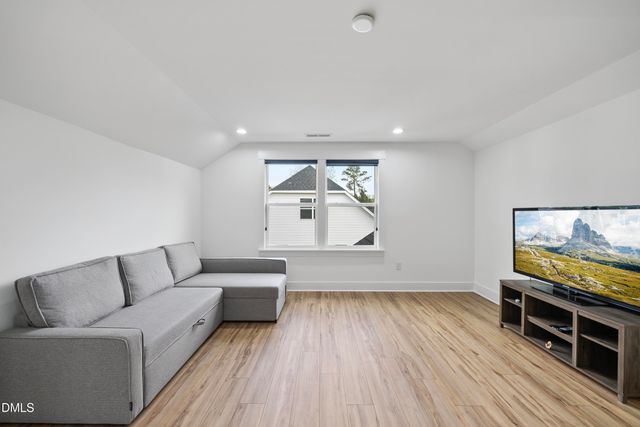 4340 Dominion Crest Drive, Apex, NC 27523