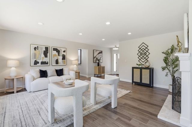 16857 Farley Road, Los Gatos, CA 95032