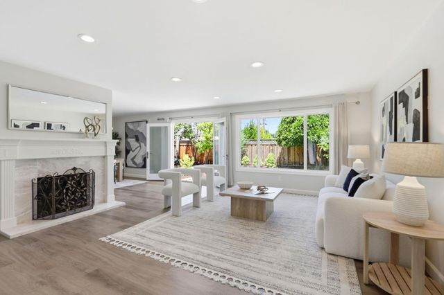 16857 Farley Road, Los Gatos, CA 95032