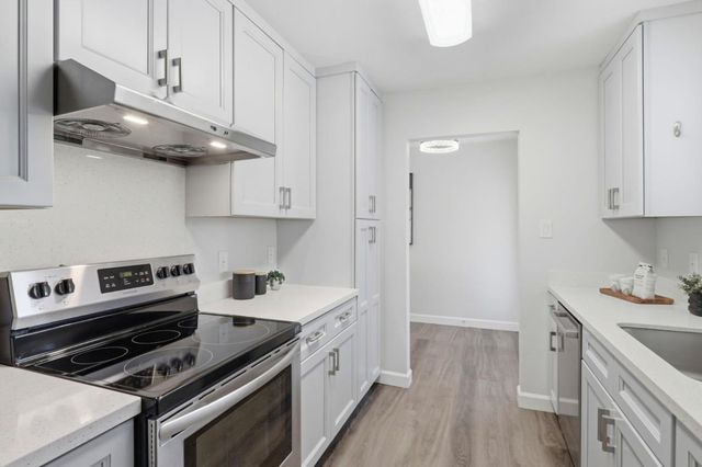 16857 Farley Road, Los Gatos, CA 95032