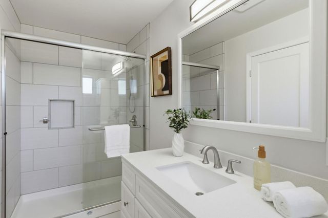16857 Farley Road, Los Gatos, CA 95032