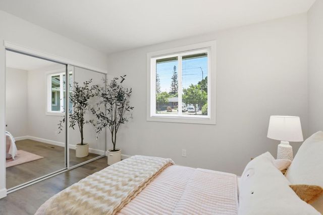 16857 Farley Road, Los Gatos, CA 95032