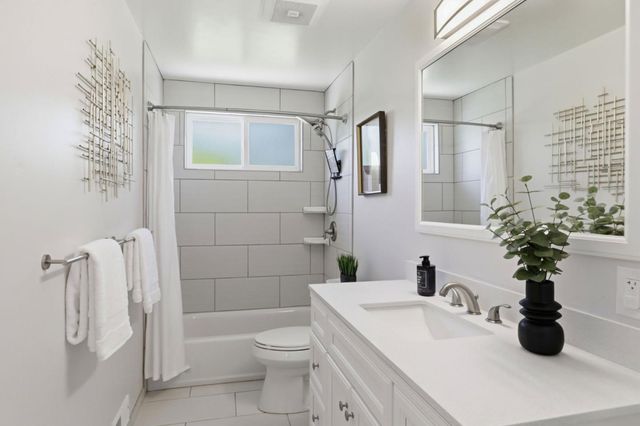 16857 Farley Road, Los Gatos, CA 95032