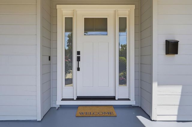 16857 Farley Road, Los Gatos, CA 95032
