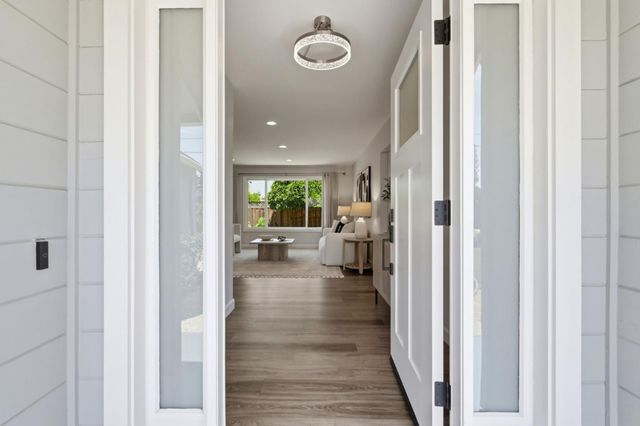 16857 Farley Road, Los Gatos, CA 95032