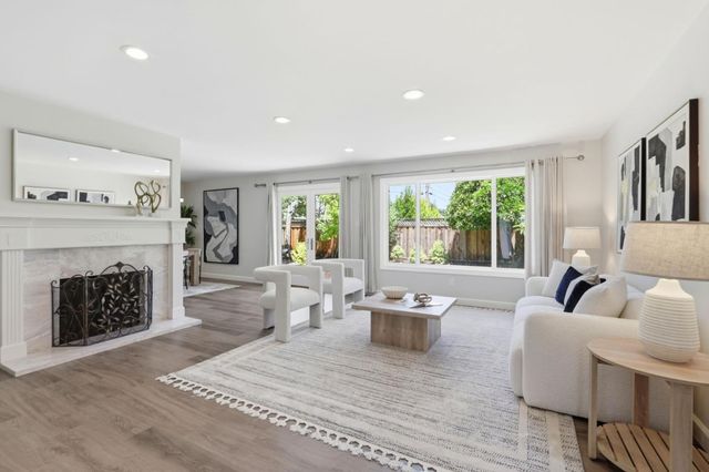 16857 Farley Road, Los Gatos, CA 95032