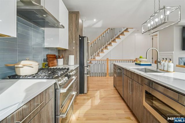 305 8th Street 2, Fairview, NJ 07022