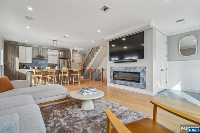 305 8th Street 2, Fairview, NJ 07022