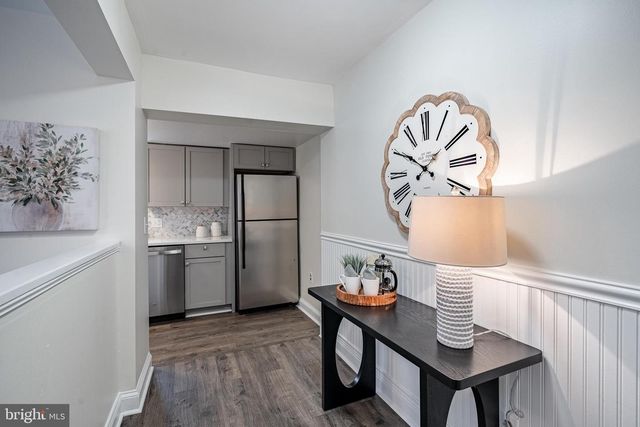 2534 SANDELAND ST, Chester, PA 19013