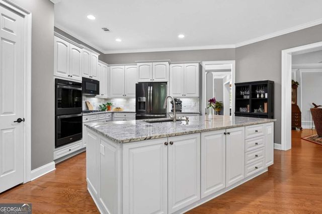 408 Larkspur Drive, Canton, GA 30114