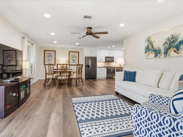 186 Harrison RD H2, Naples, FL 34112