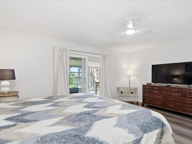 186 Harrison RD H2, Naples, FL 34112