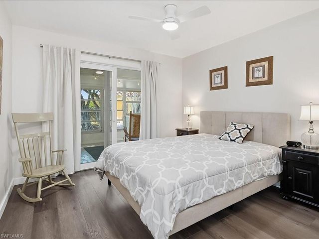 186 Harrison RD H2, Naples, FL 34112