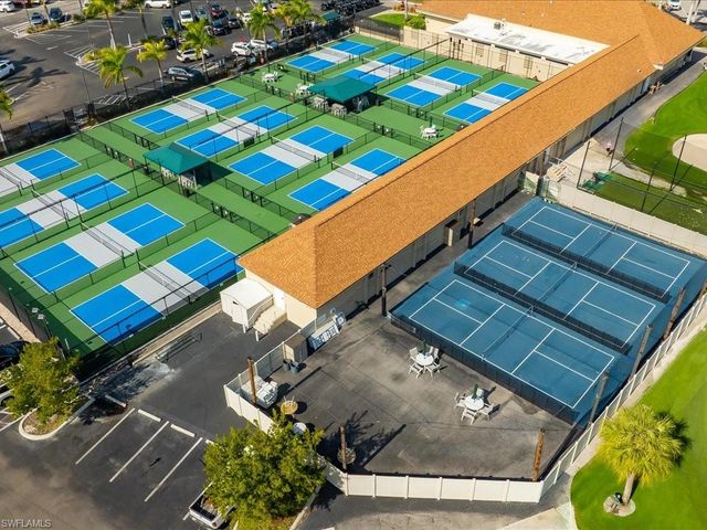 186 Harrison RD H2, Naples, FL 34112