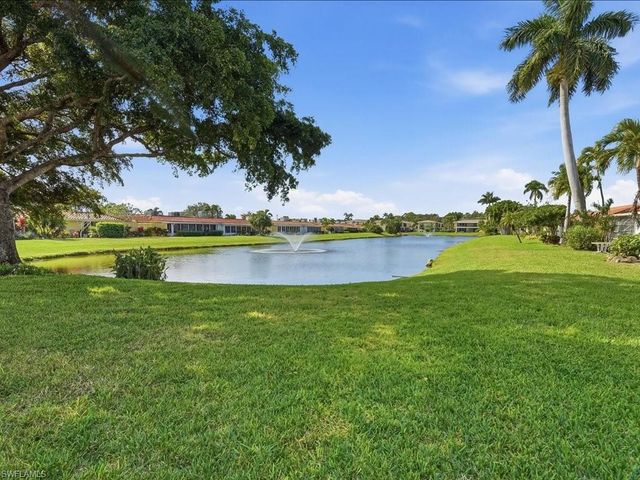 186 Harrison RD H2, Naples, FL 34112
