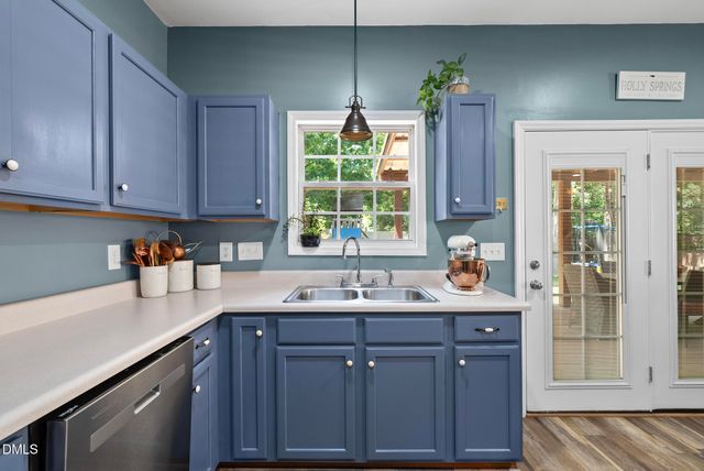 929 Holly Meadow Drive, Holly Springs, NC 27540