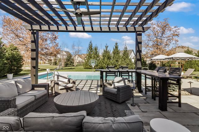 14580 Pleasant Crest Avenue, Fishers, IN 46037