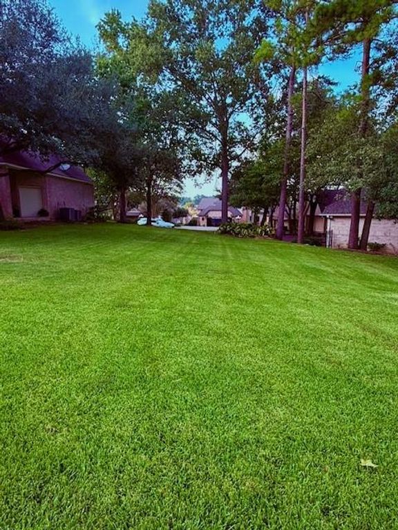 132 Winthrop Harbor South, Montgomery, TX 77356