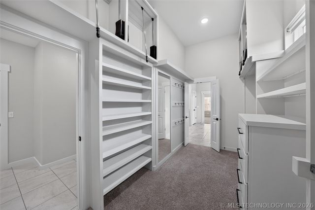 2042 E 130th Street S, Jenks, OK 74037