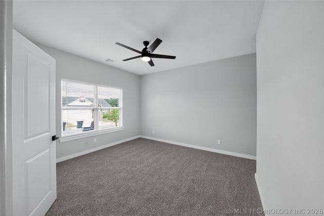 2042 E 130th Street S, Jenks, OK 74037