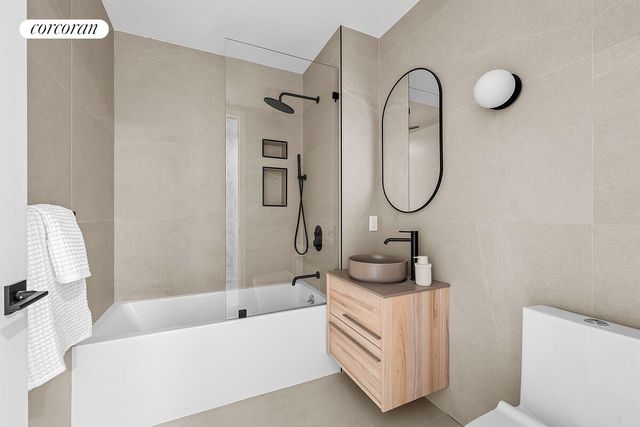 1435 Broadway Ph 8A, New York City, NY 11106