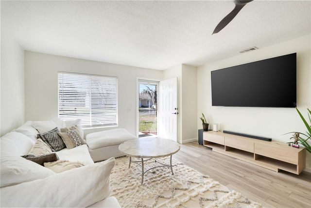 30024 TAVARES RIDGE BOULEVARD 62, Tavares, FL 32778