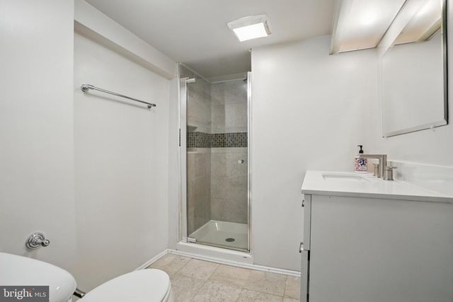 136 R ST NE, Washington, DC 20002