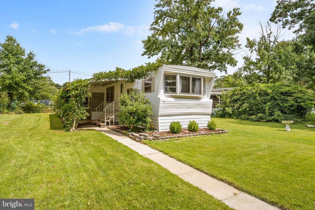 3 CAROL RD, MONMOUTH JUNCTION, NJ 08852 — exterior