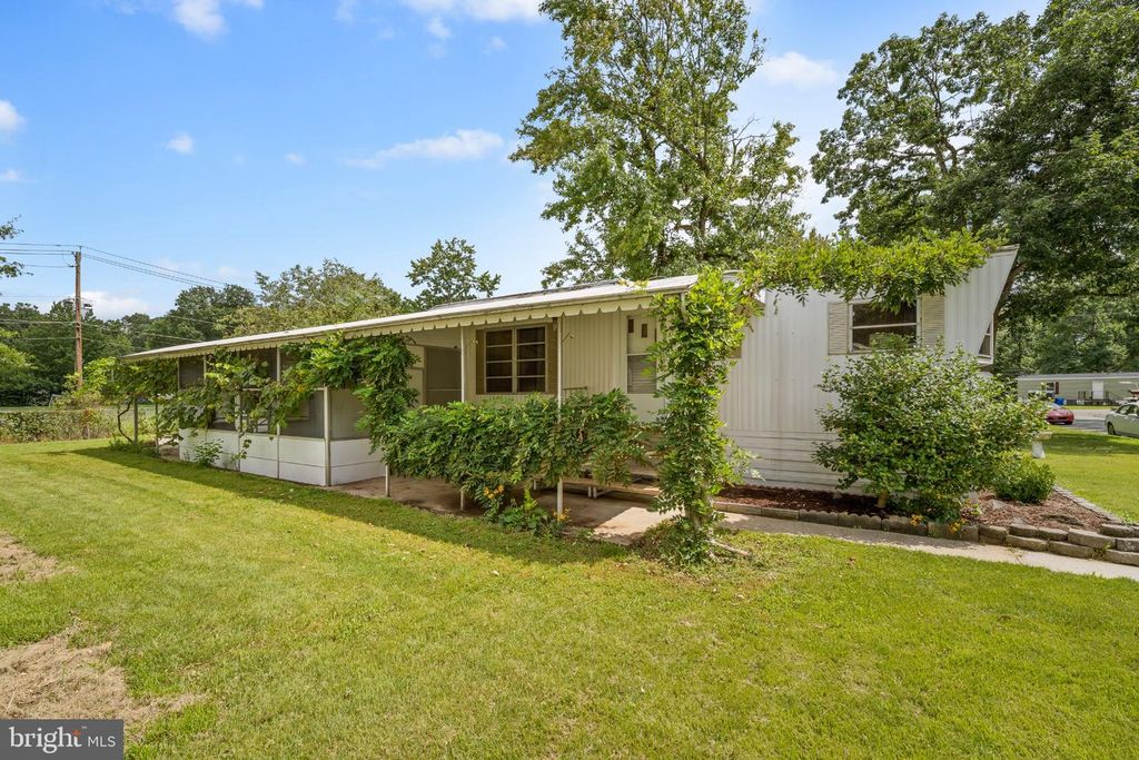 3 CAROL RD, MONMOUTH JUNCTION, NJ 08852 — photo 2