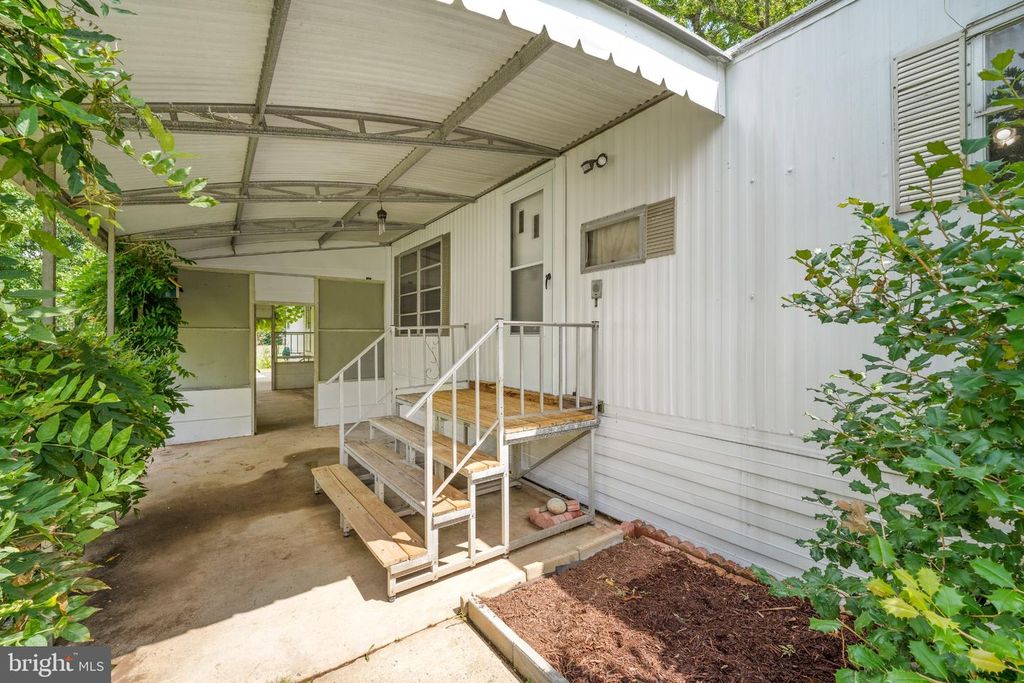 3 CAROL RD, MONMOUTH JUNCTION, NJ 08852 — photo 4