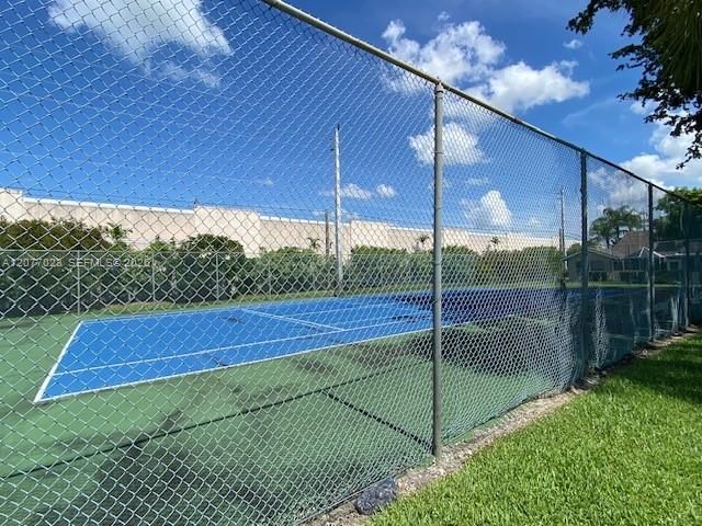 5200 W Lakes Drive, Deerfield Beach, FL 33442