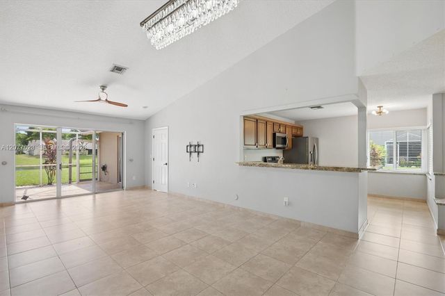 5200 W Lakes Drive, Deerfield Beach, FL 33442