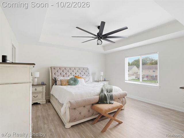 47375 Bayside Circle, Chesterfield, MI 48047